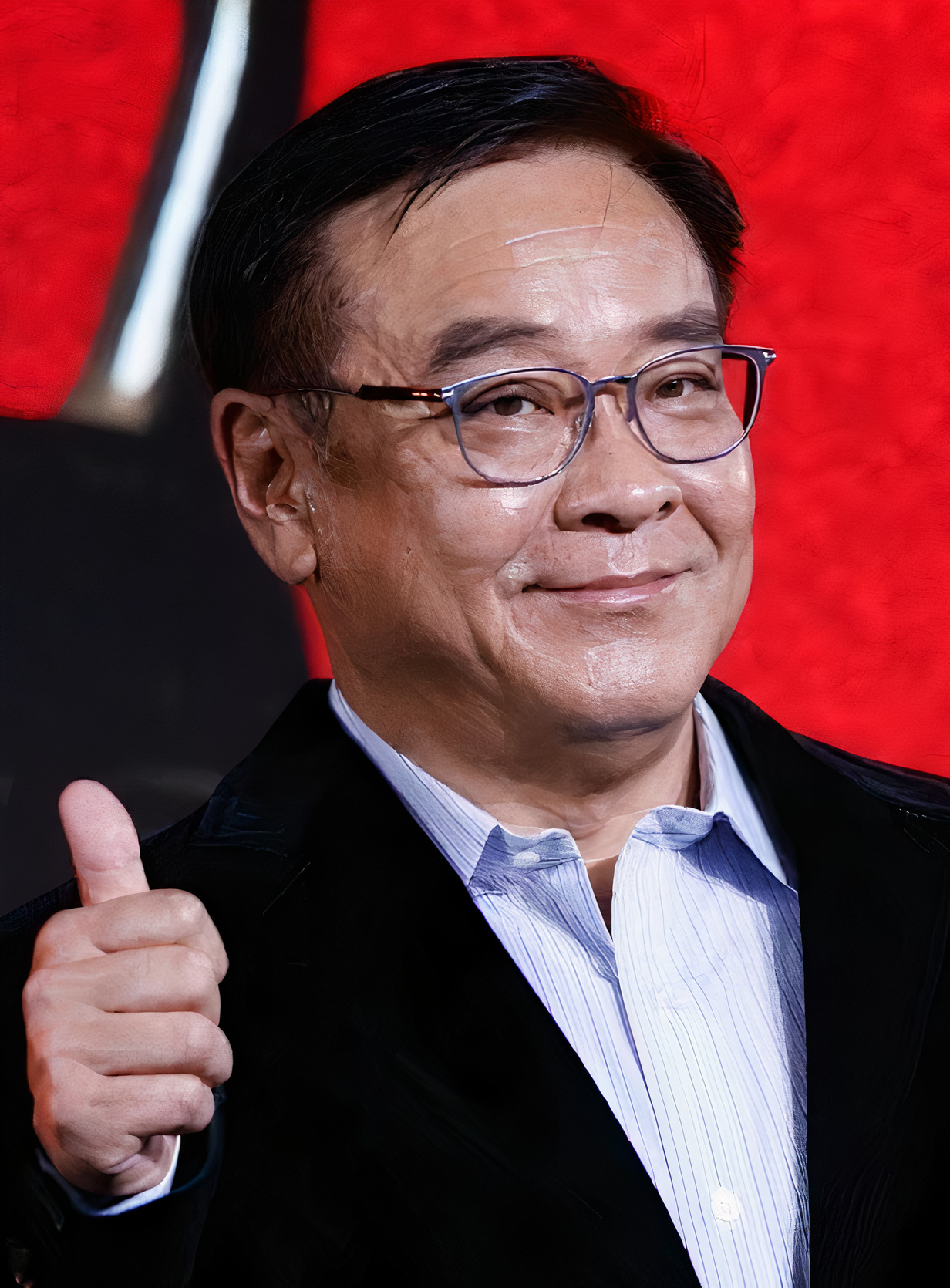 Derek Yee mengumumkan senarai pencalonan Anugerah Filem Hong Kong ke-40.