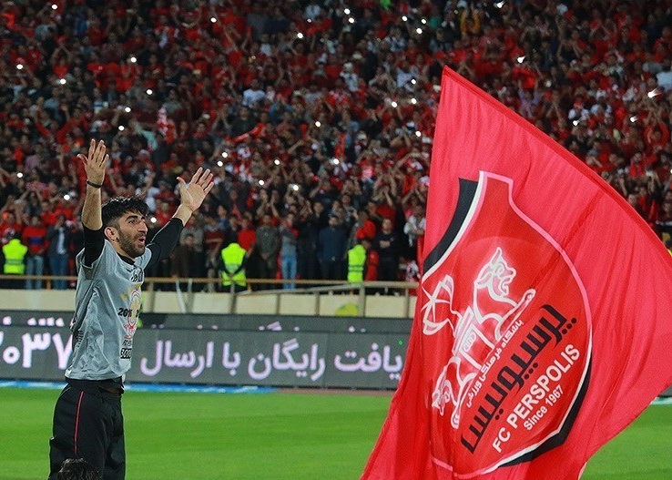 Beiranvand meraikan kejuaraan Liga Pro Teluk Parsi 2016-17 bersama Persepolis.