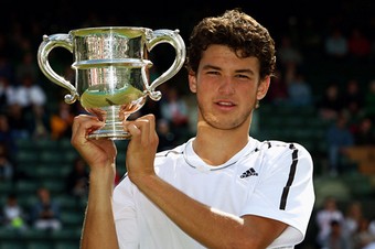 Dimitrov sebagai juara junior Wimbledon pada tahun 2008