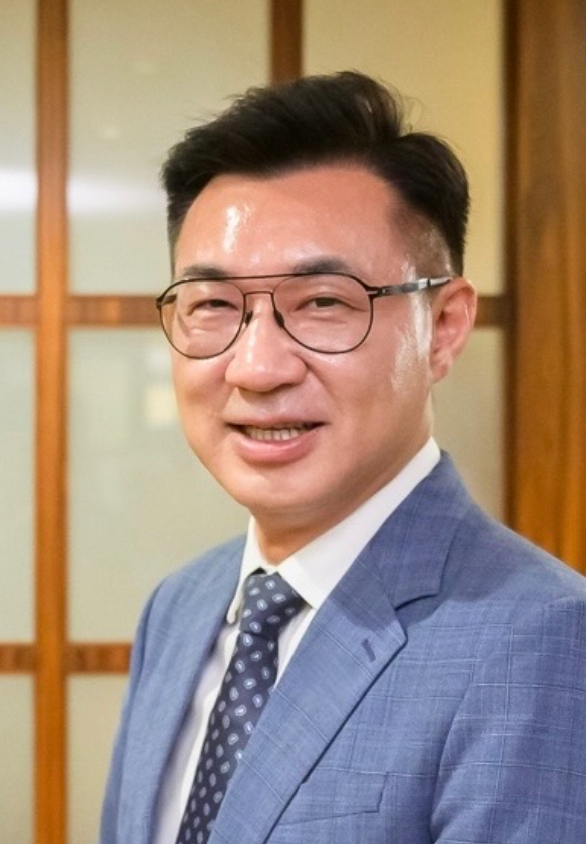 장치천