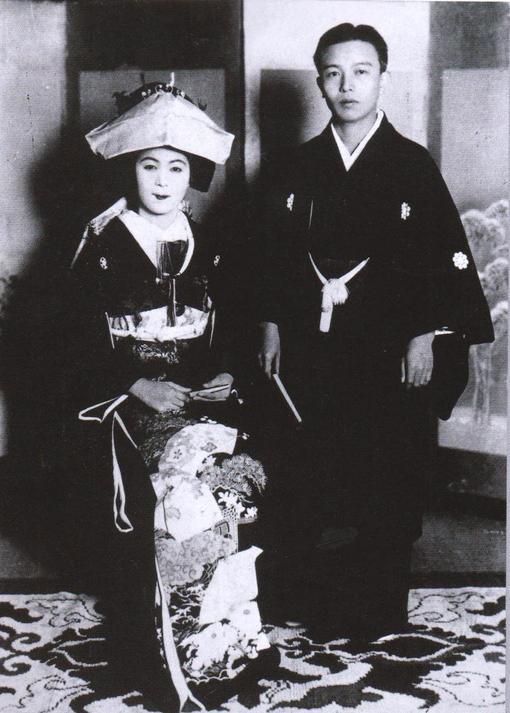 1933년 결혼 당시의 나카하라 주야와 우에노 다카코
