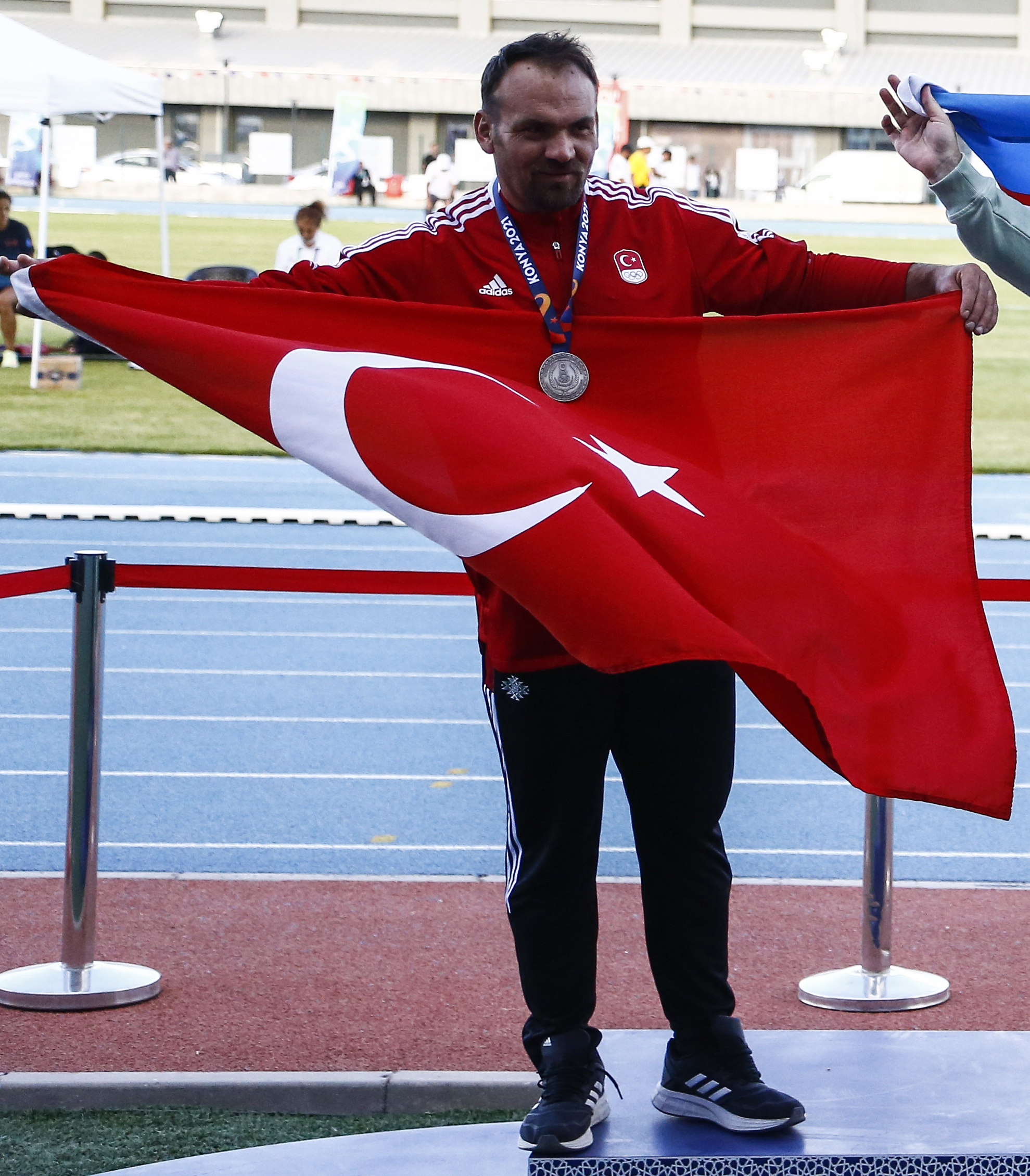 에슈레프 아파크