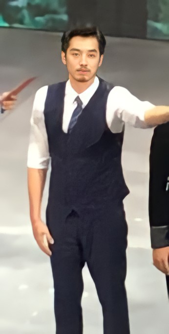 จิน ซื่อเจีย