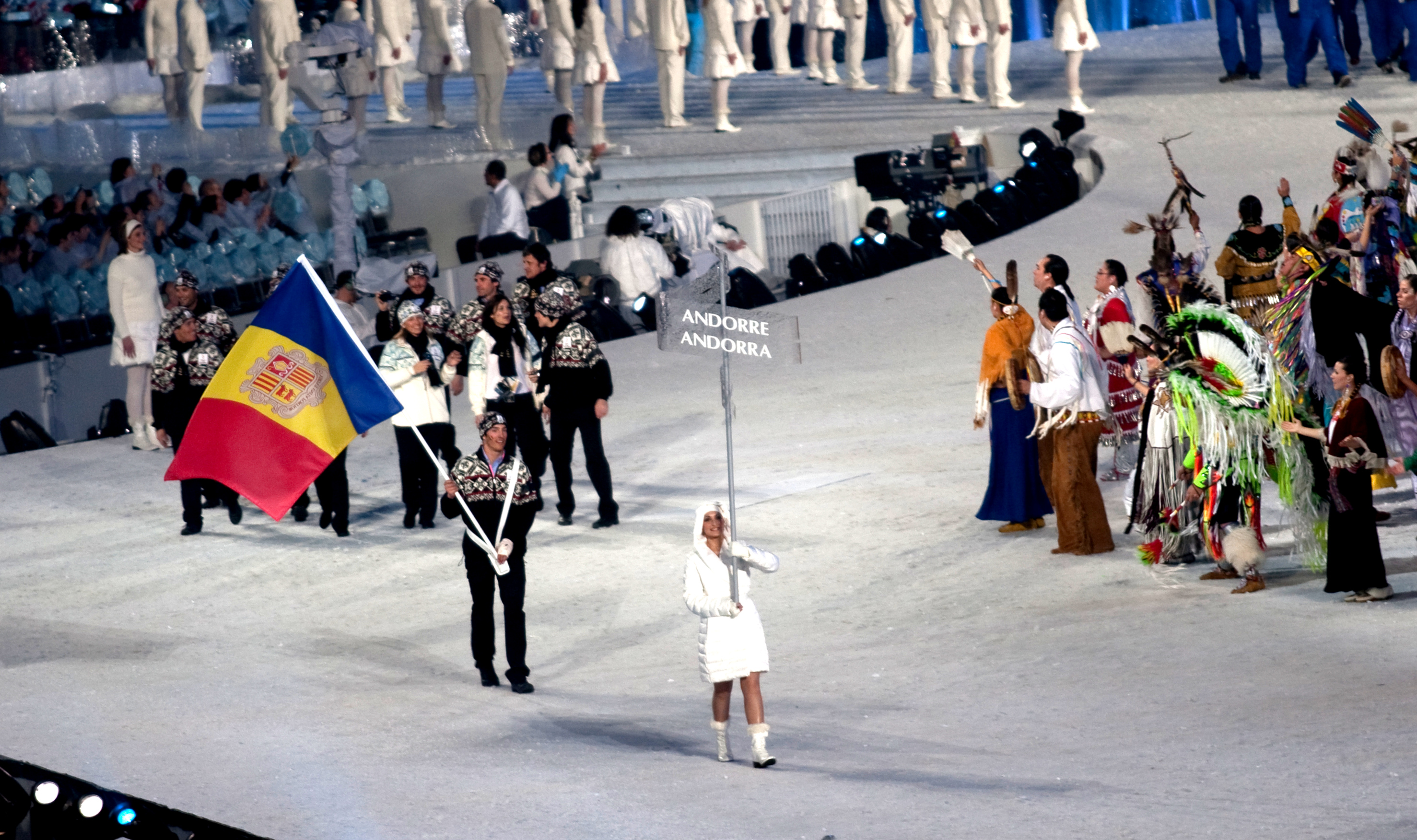 Para atlet dari Andorra pada upacara pembukaan Olimpiade Musim Dingin 2010