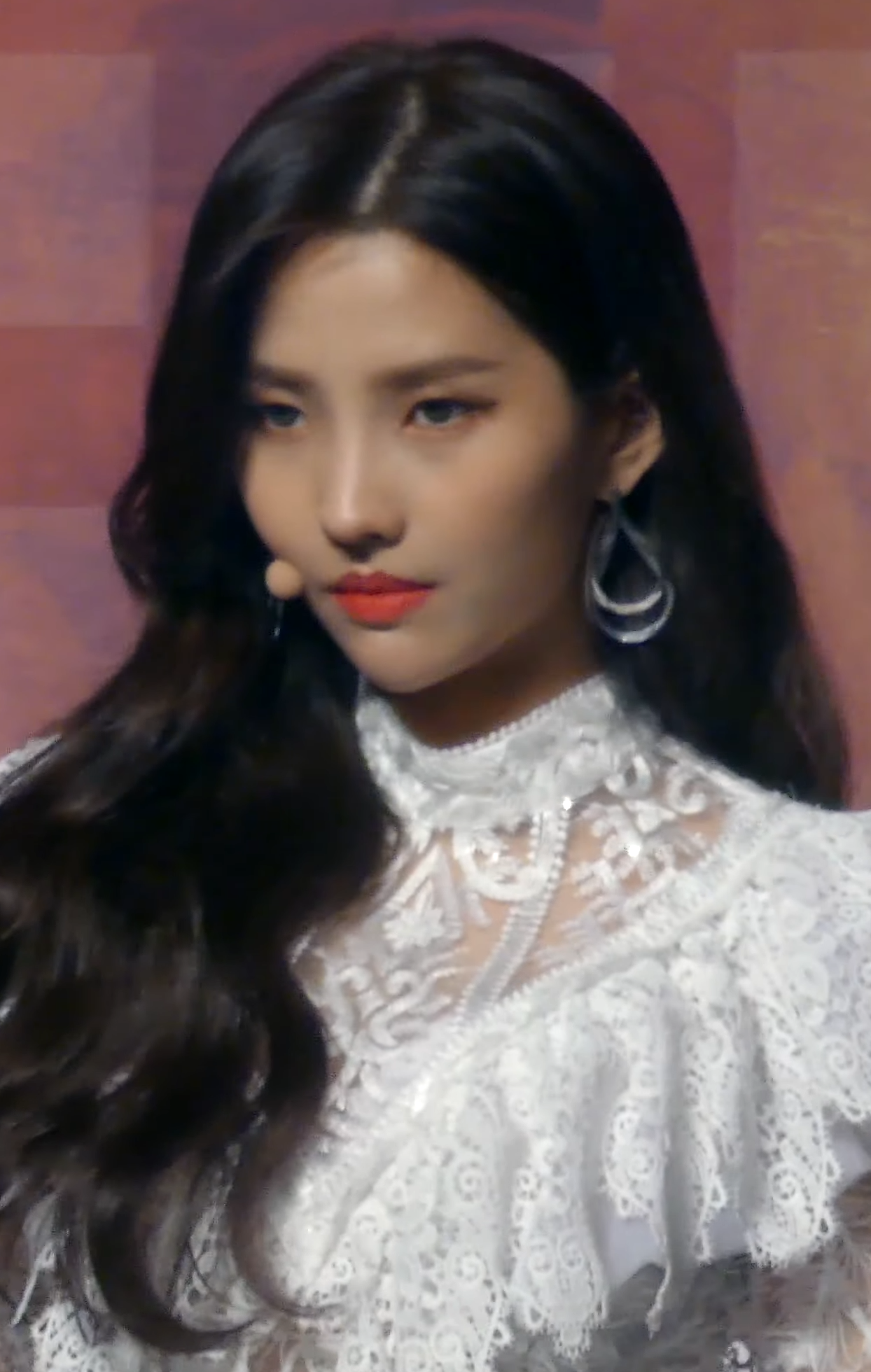 노래하는 여성