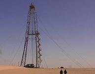 An exploratory oil rig in the Ténéré desert, January 2008.