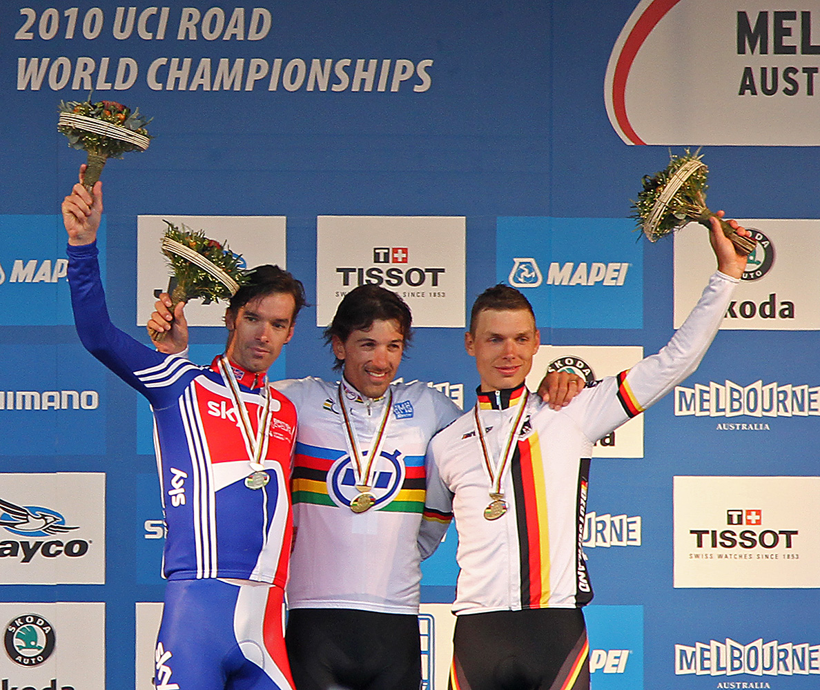 2010년 UCI 로드 월드 챔피언십 남자 개인 타임 트라이얼 메달리스트: 밀러, 파비앙 칸첼라라, 토니 마르틴