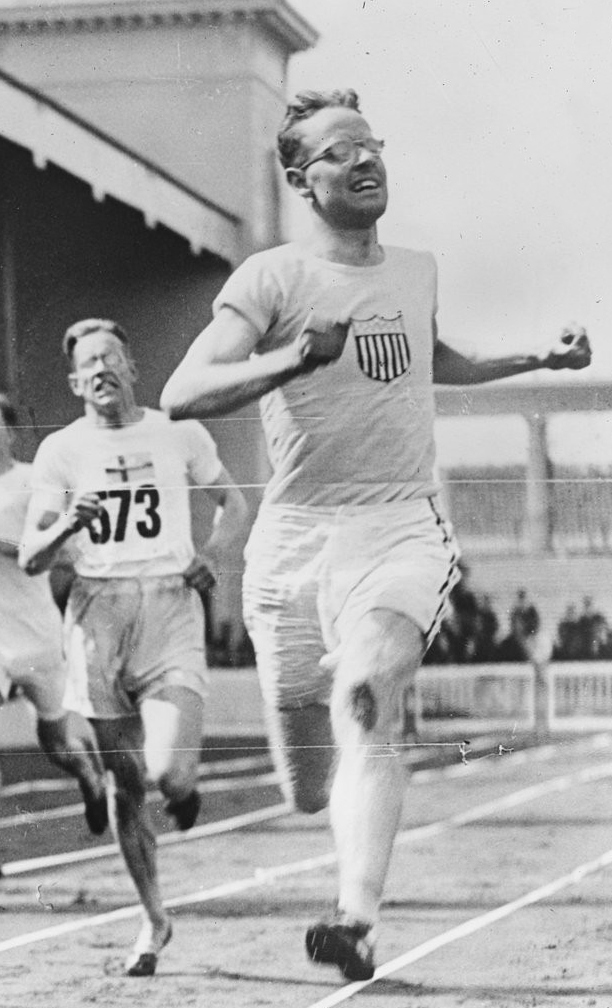 1920년 올림픽에서의 프랭크 루미스(오른쪽)와 칼-악셀 크리스티에른손