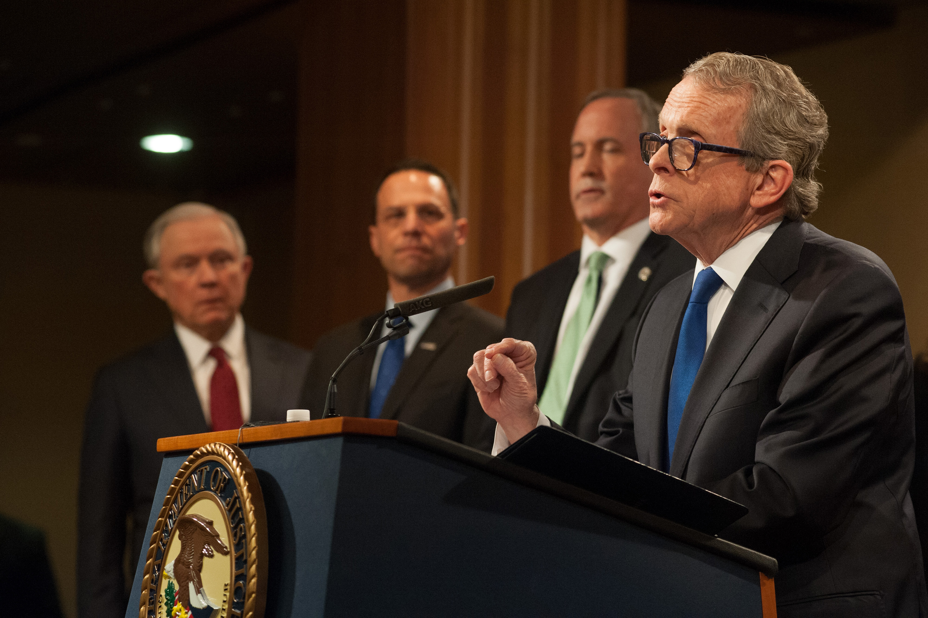 DeWine delivers remarks at the Department of Justice in 2018