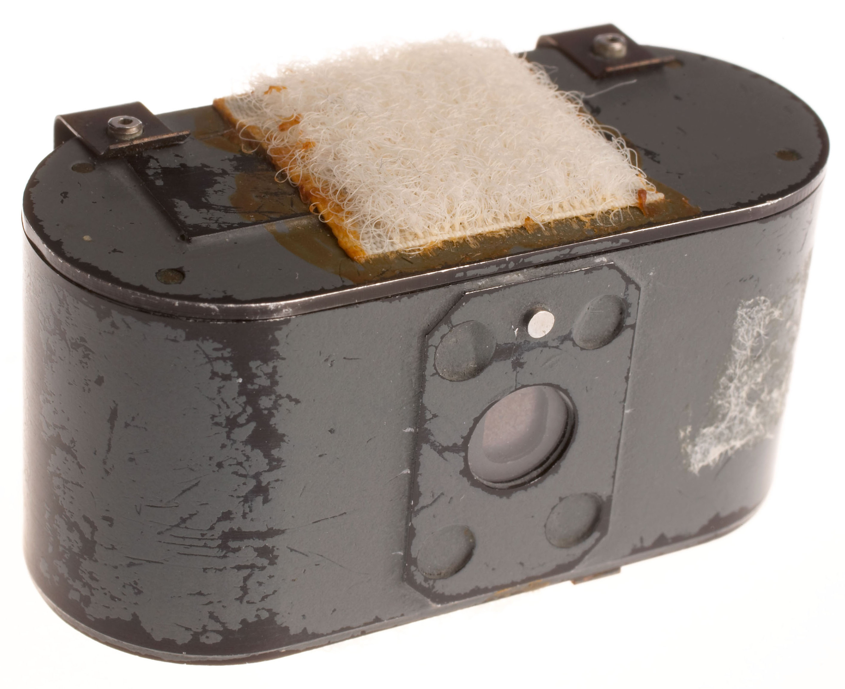 CIA에서 개발한 비둘기용 사진기.