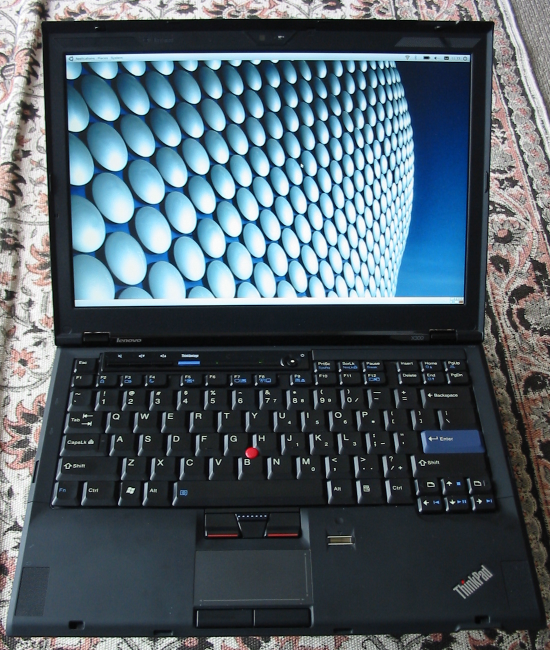 열린 X300 노트북 사진