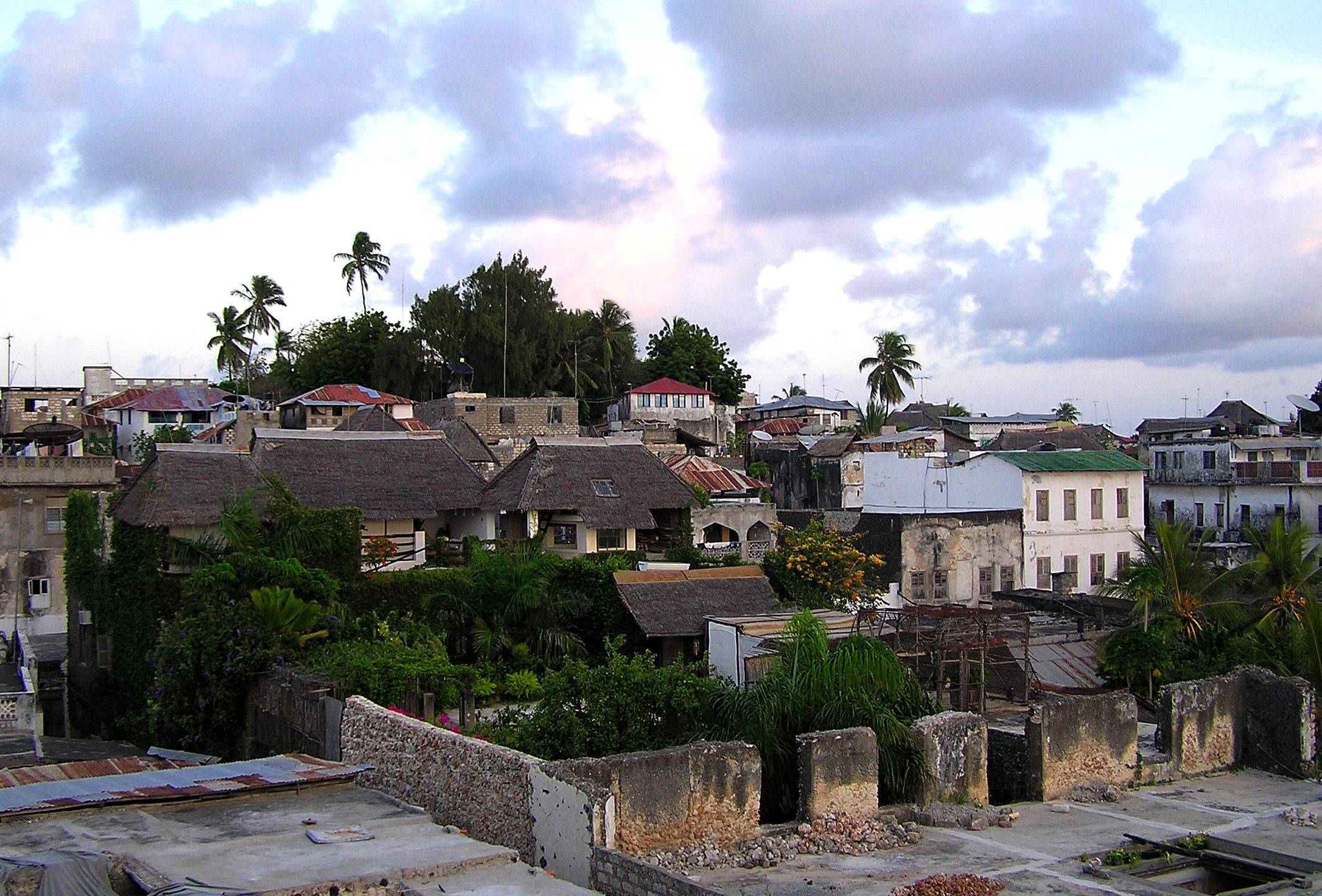 Arsitektur khas di Kota Tua Lamu, Situs Warisan Budaya UNESCO.