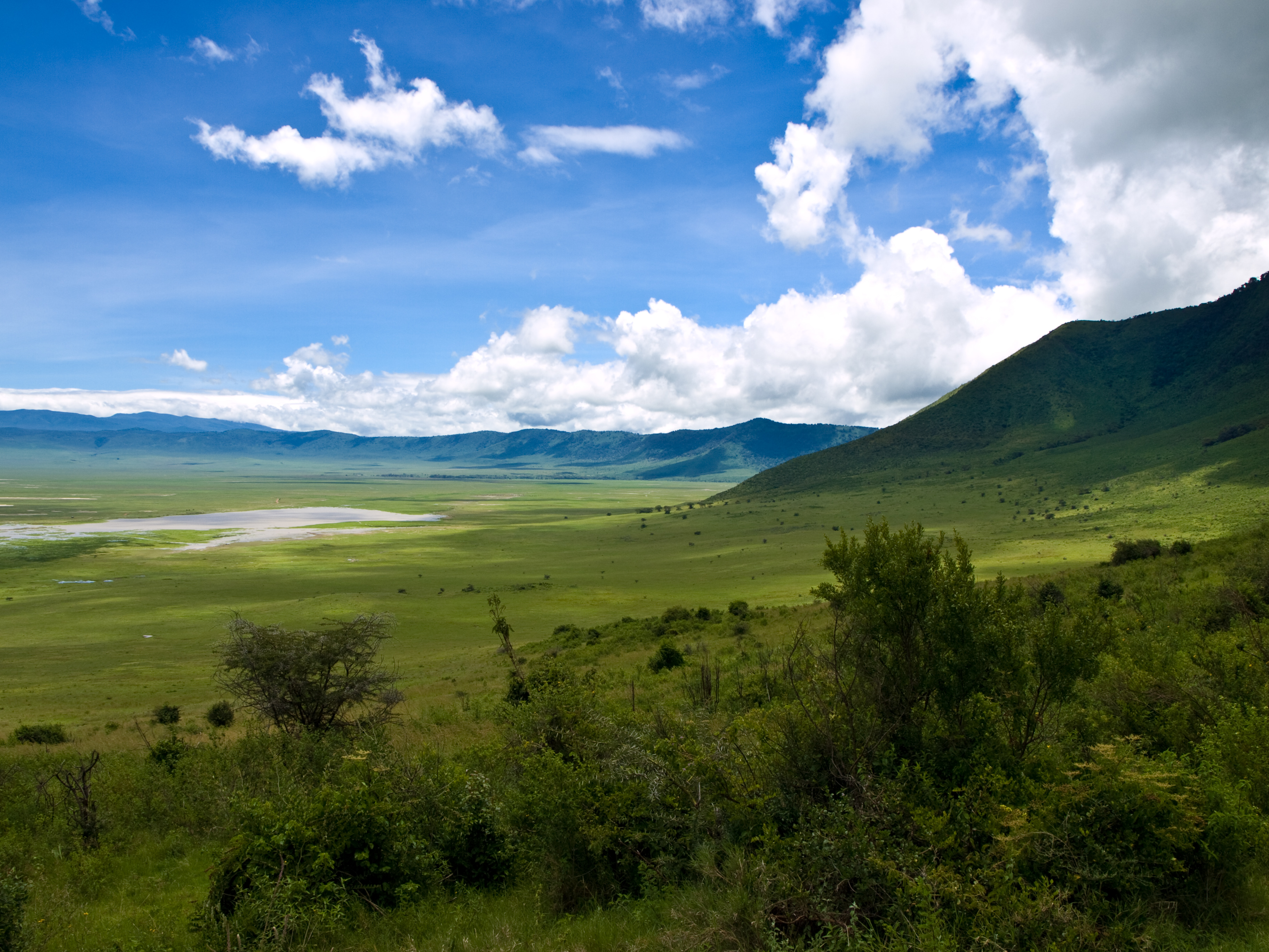 Kawah Ngorongoro, kaldera vulkanik tidak aktif dan utuh terbesar di dunia