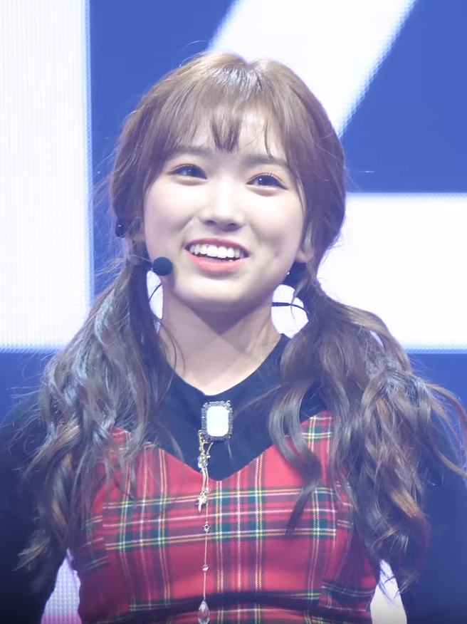 2018년 IZ*ONE COLOR*IZ SHOW CON에서