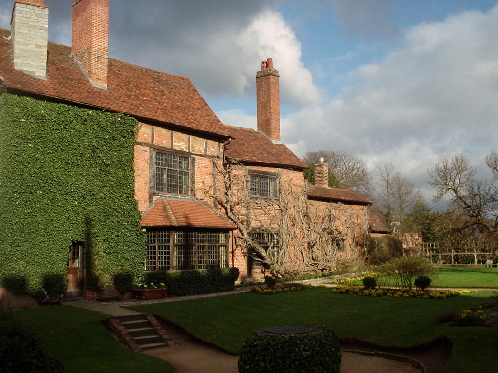 Nash's House, standing adjacent to the site of New Place