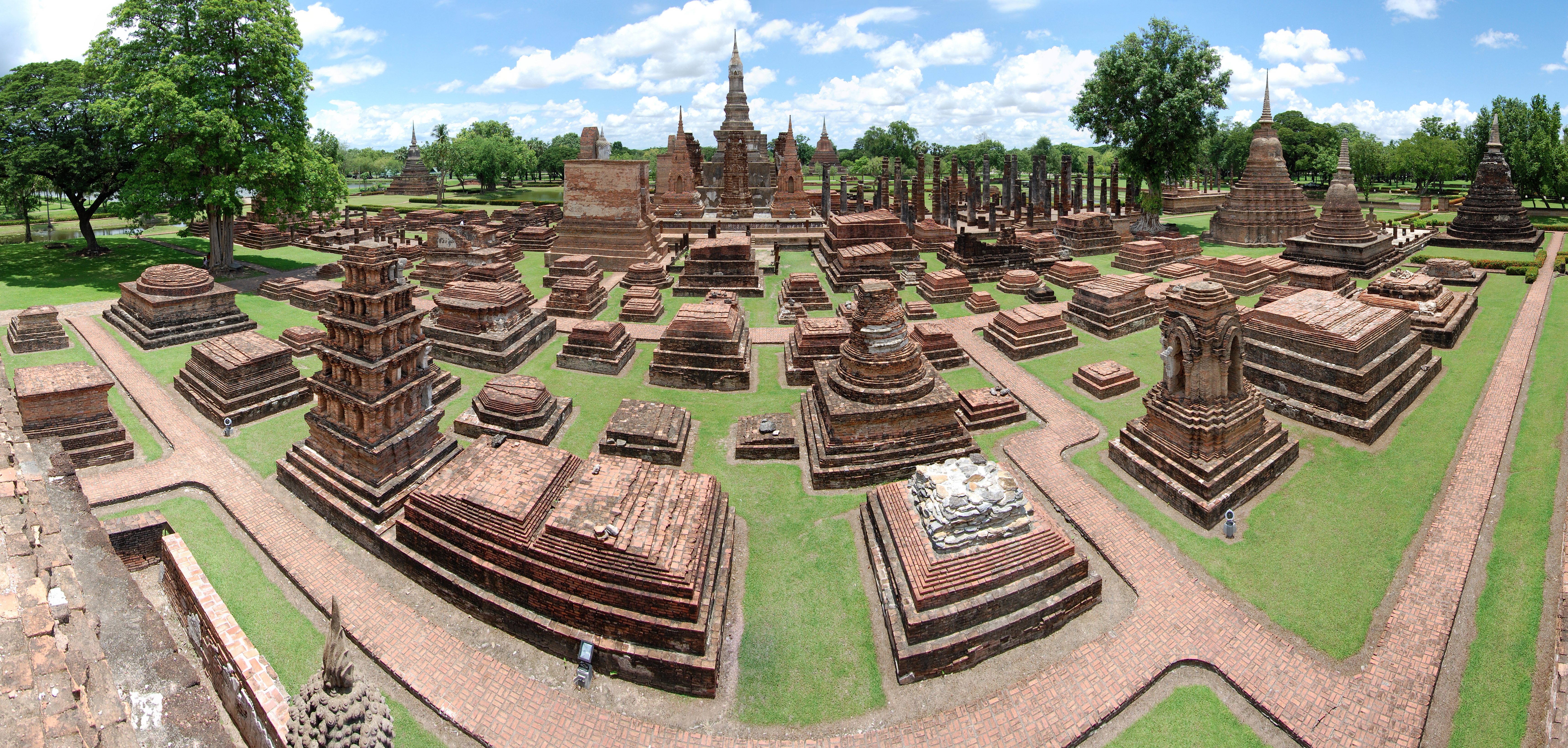 Các tàn tích của Wat Mahathat, Công viên lịch sử Sukhothai