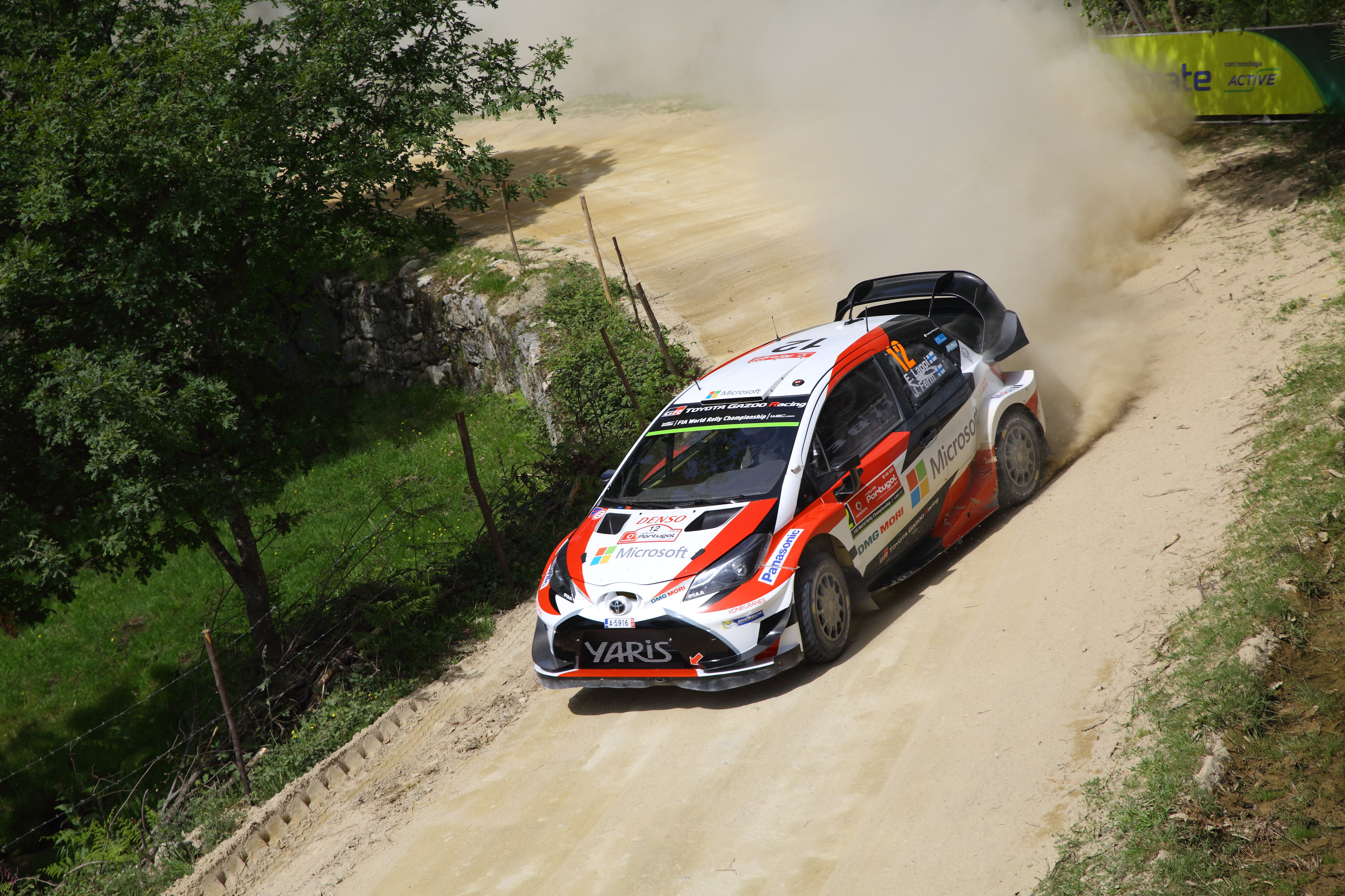 แลปปิขับรถ โตโยต้า ยาริส WRC ที่ แรลลีโปรตุเกส 2017