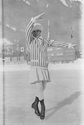 1924년 샤모니 동계 올림픽에 참가한 11세의 소냐 헤니