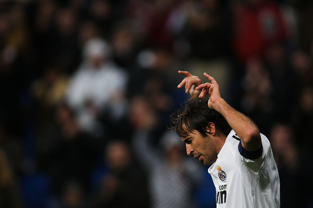 Raúl performing his signature wedding ring kiss celebration after scoring for Real Madrid in December 2008.