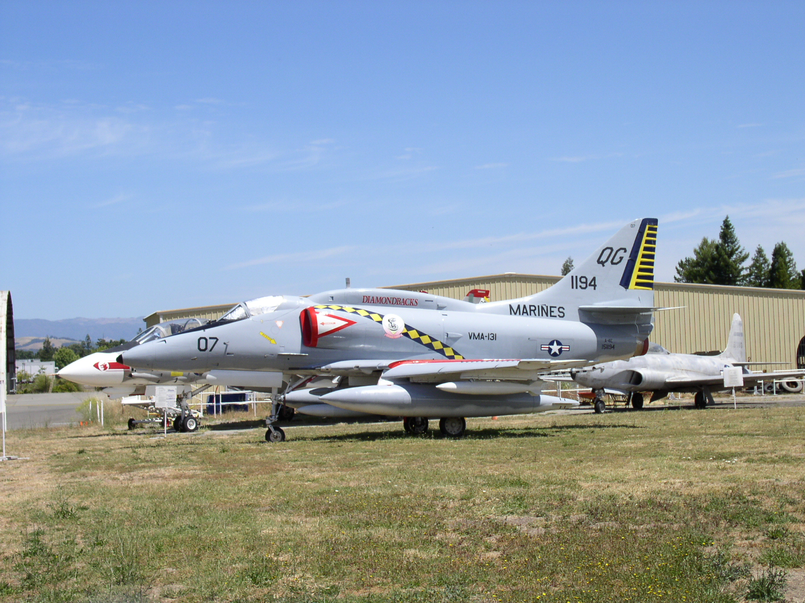 태평양 연안 항공 박물관에 전시된 A-4E 스카이호크 (2004년)