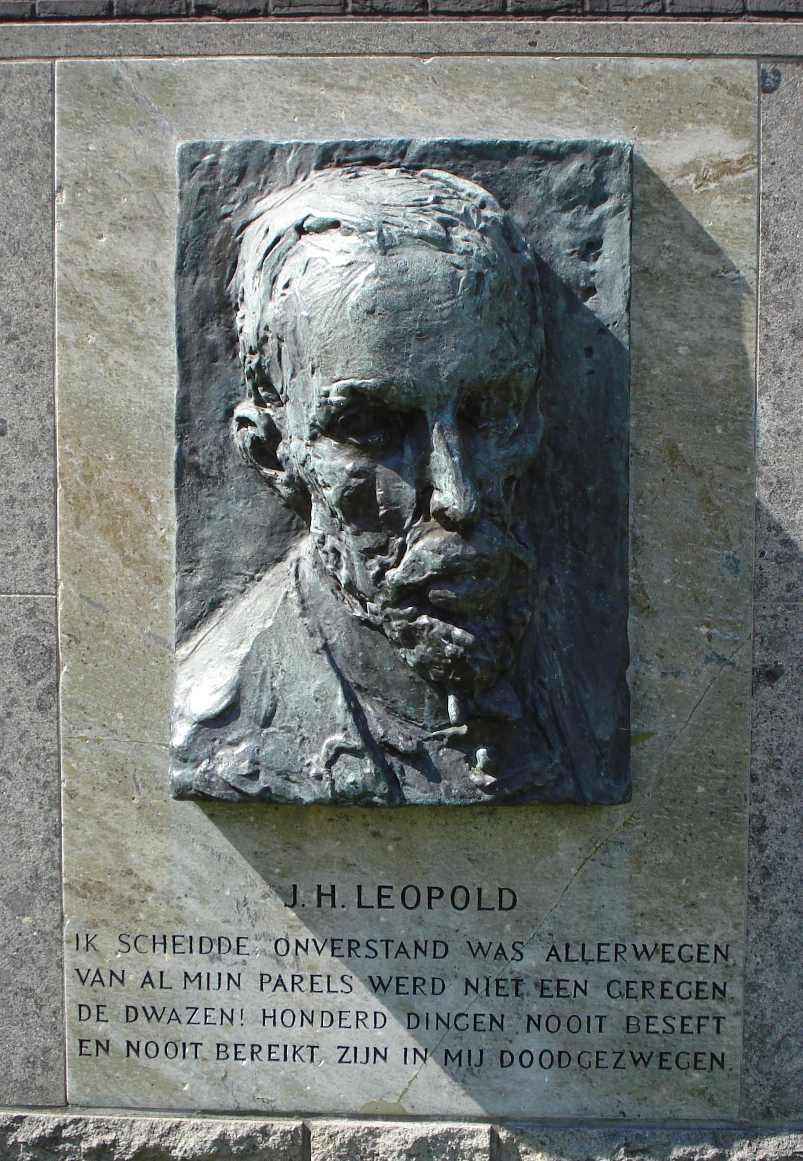 샬럿 판 팔란트가 만든 얀 헨드릭 레오폴드의 묘비