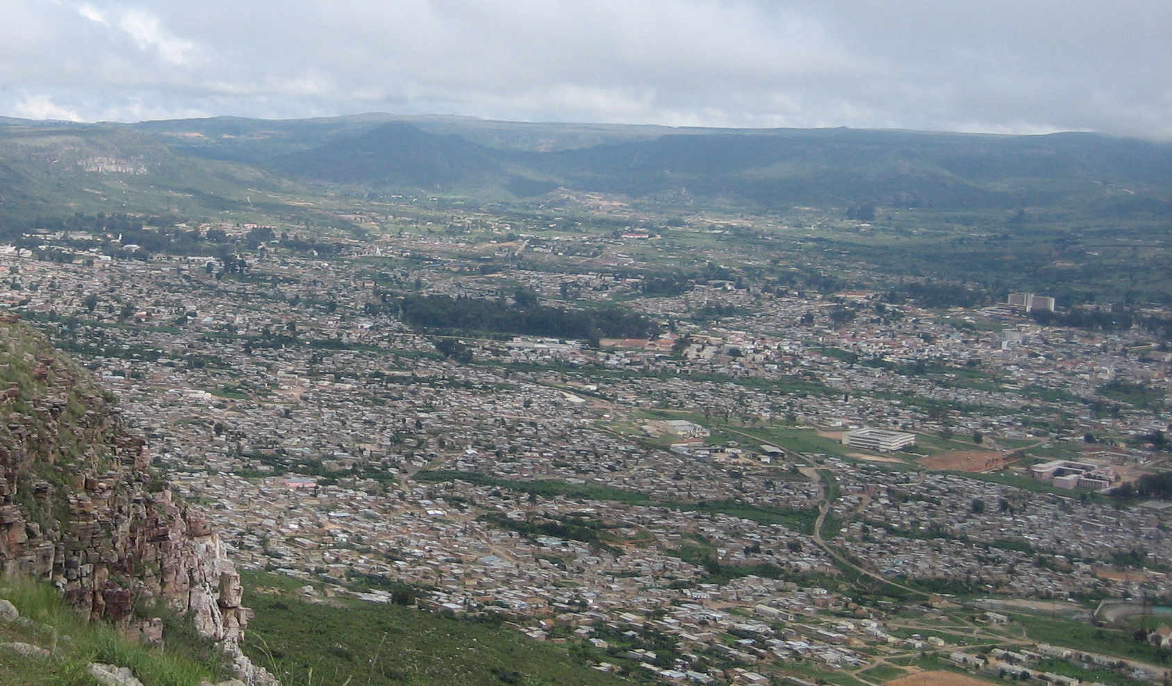 Pemandangan kota Lubango.