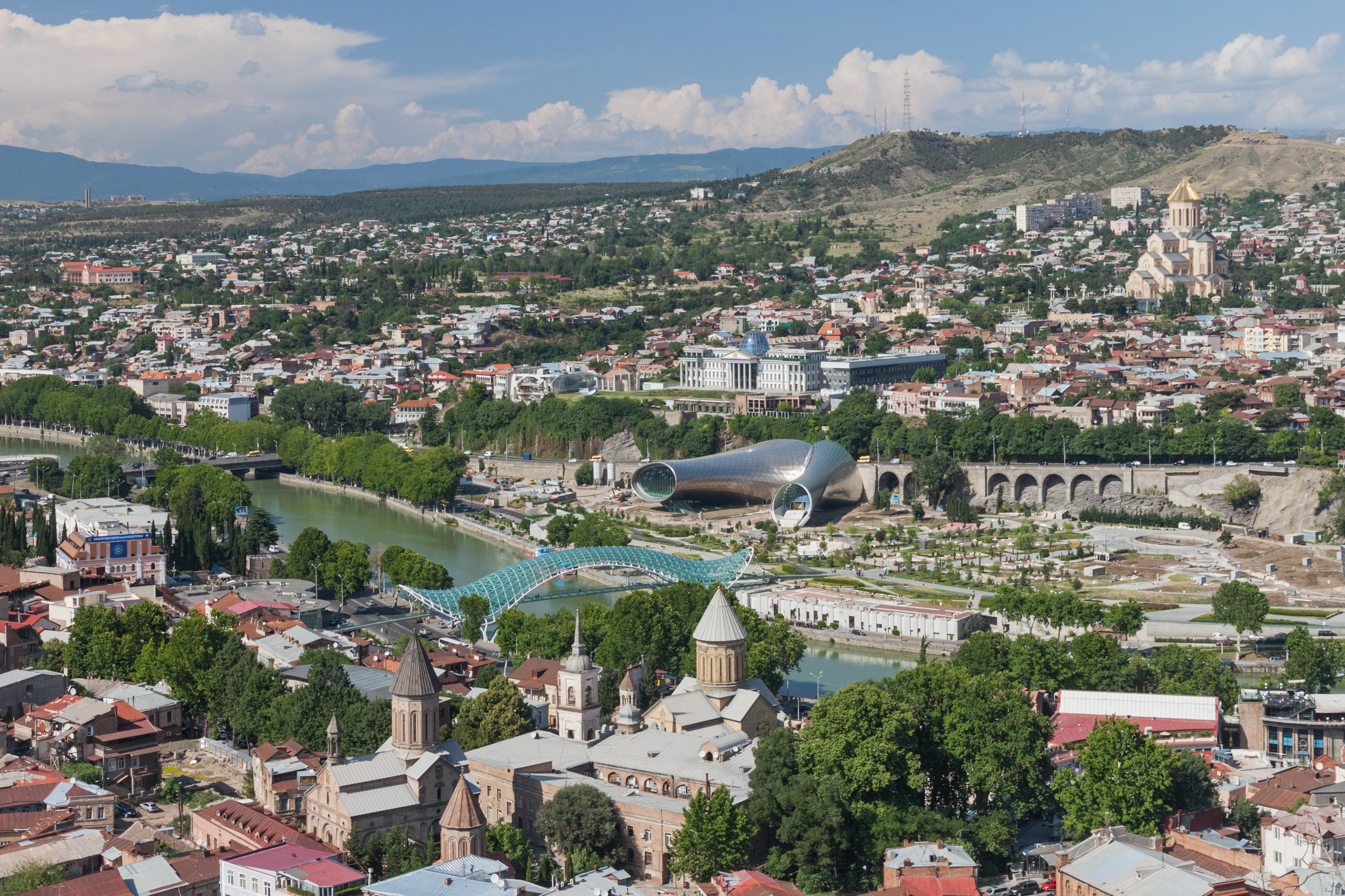 Pemandangan Tbilisi, ibu kota Georgia.