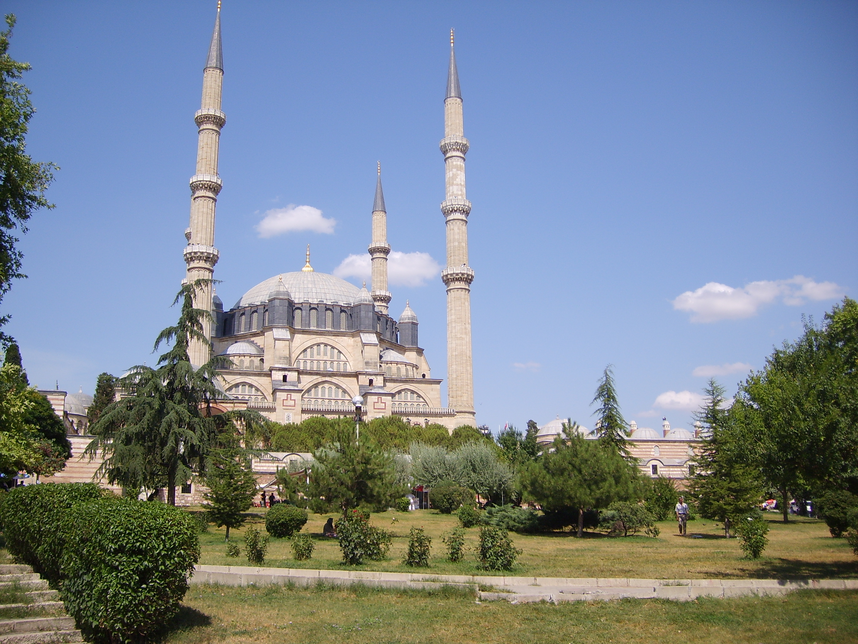 Được xây dựng bởi Mimar Sinan, Thánh đường Selimiye ở Edirne là một ví dụ về kiến trúc Ottoman cổ điển.