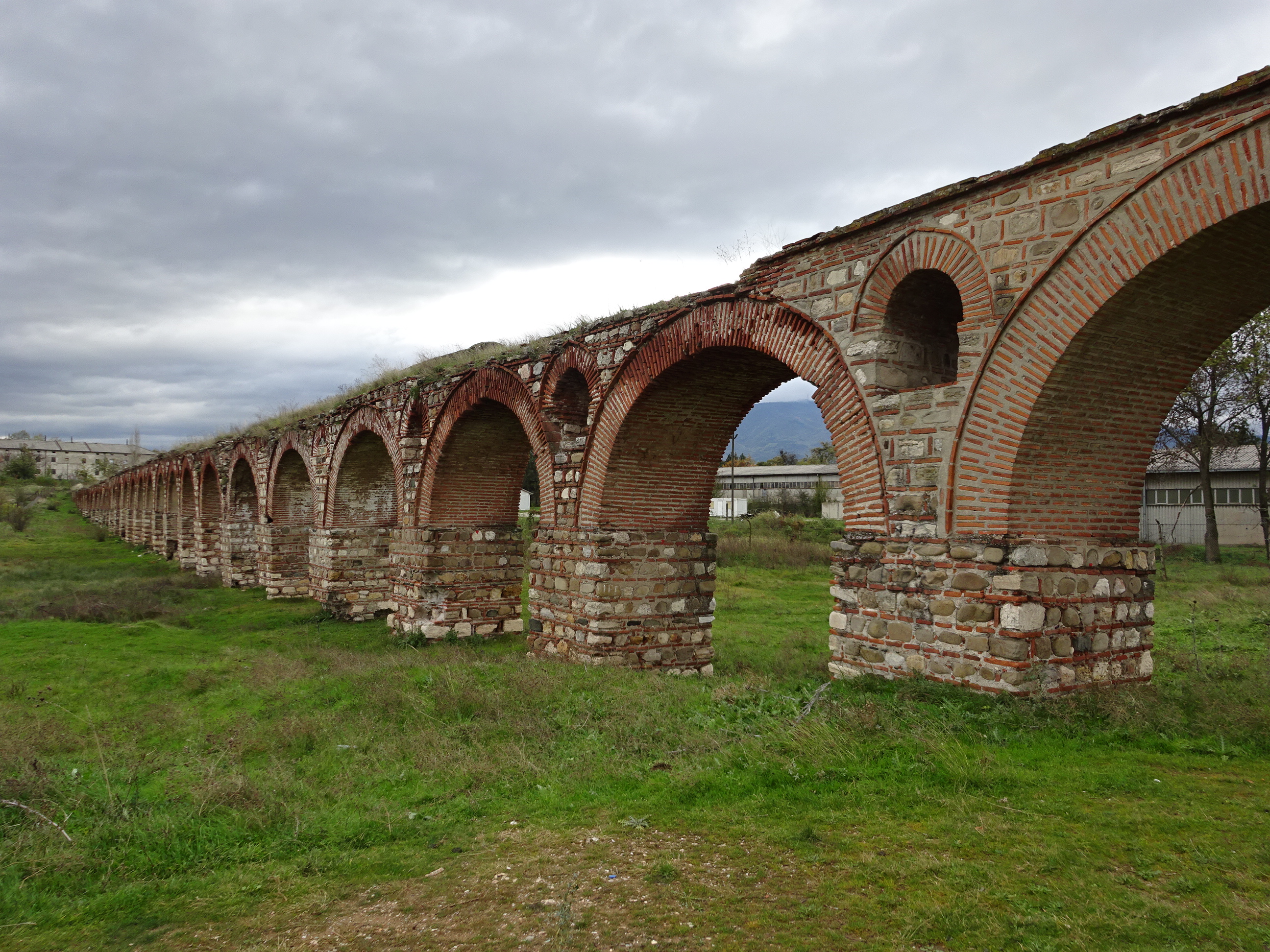 Cầu dẫn nước Skopje