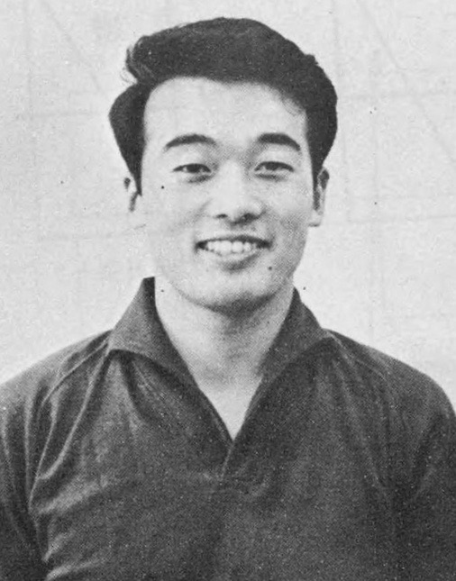 Gambar Hiroshi Takahashi dari buku Seni dan Teknik Tenis Meja Dunia (1967).