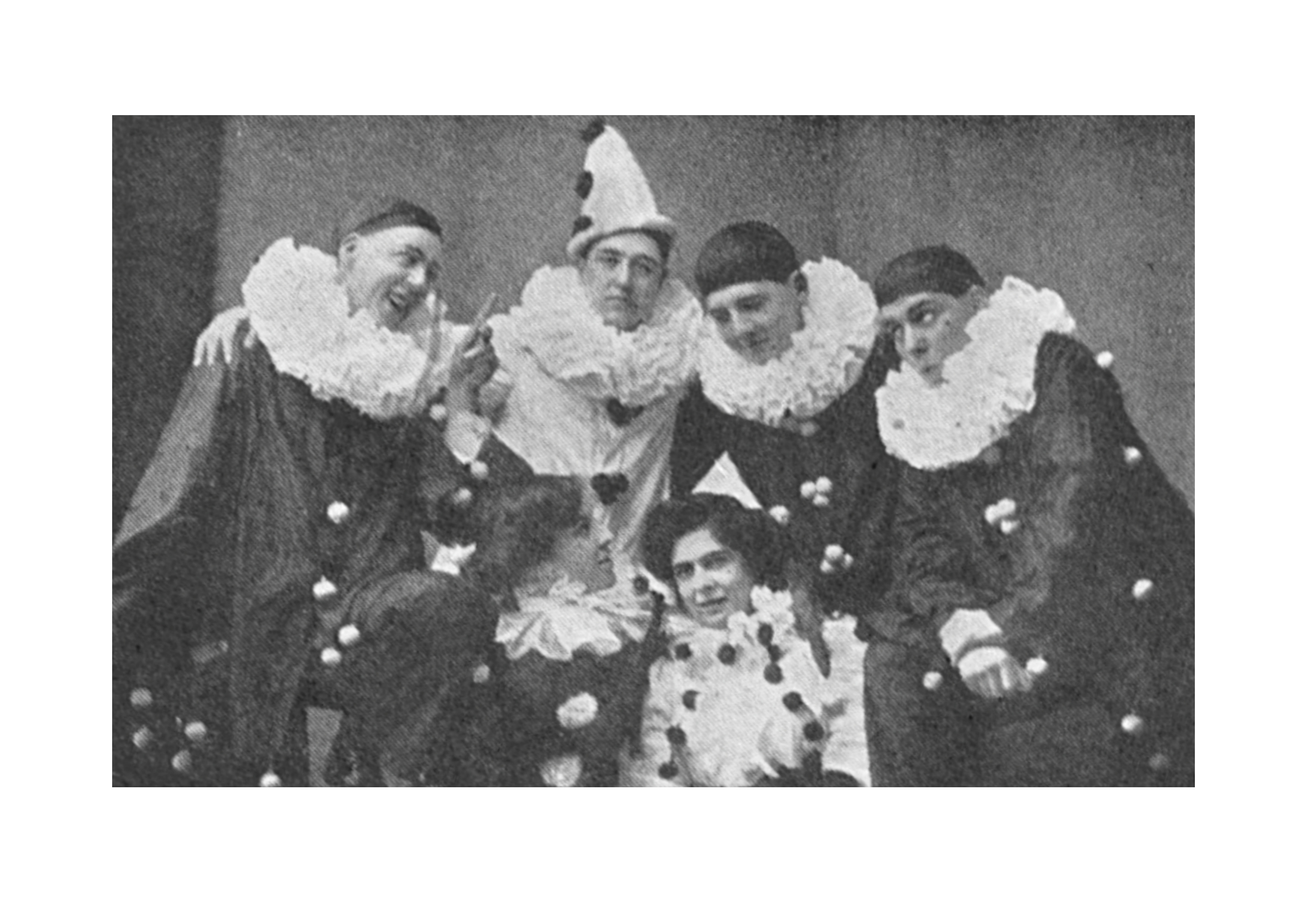 더 포핀제이스 (맨 오른쪽이 로널드 콜먼), 약 1913년