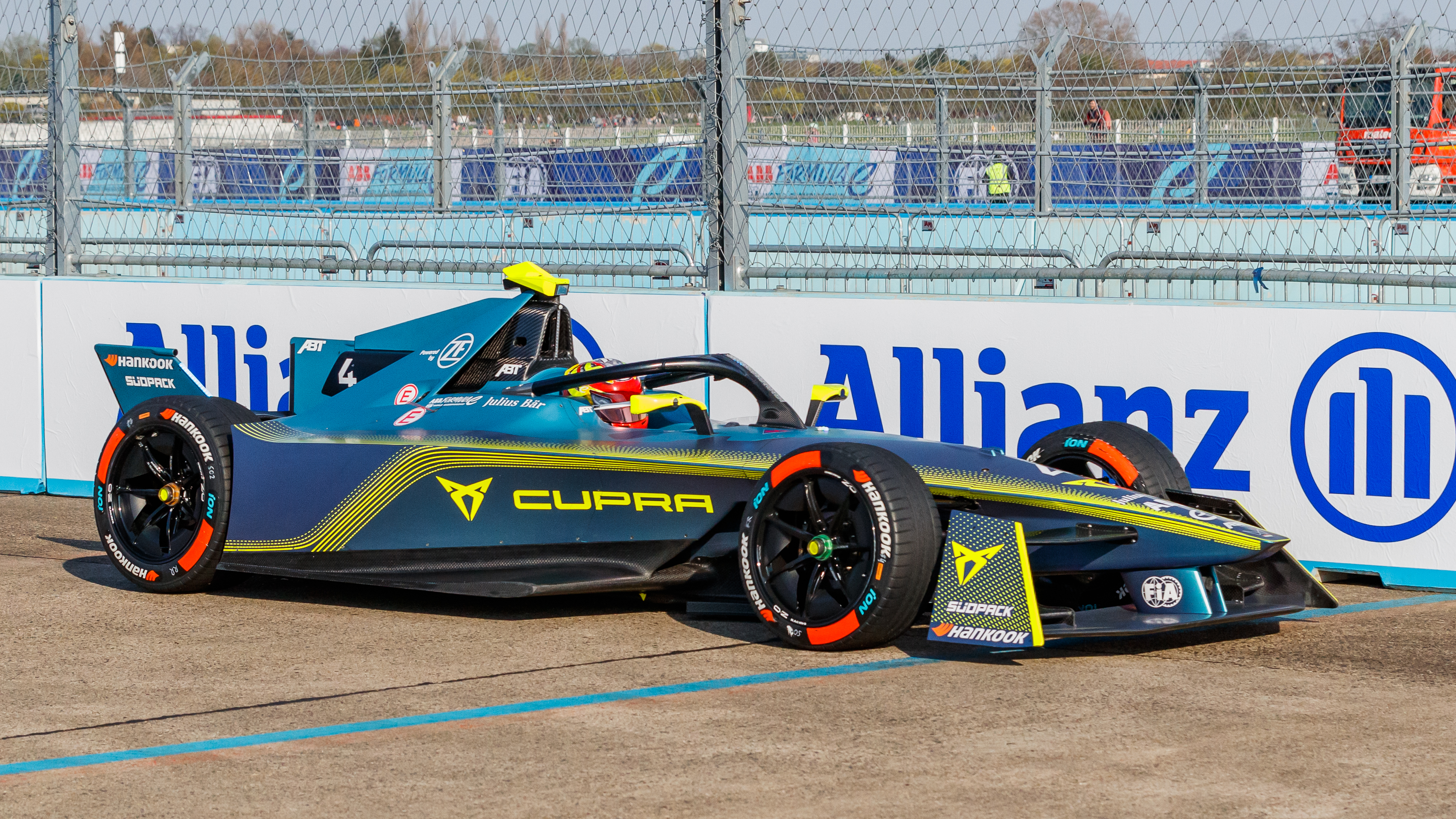 Frijns at the 2023 Berlin ePrix.
