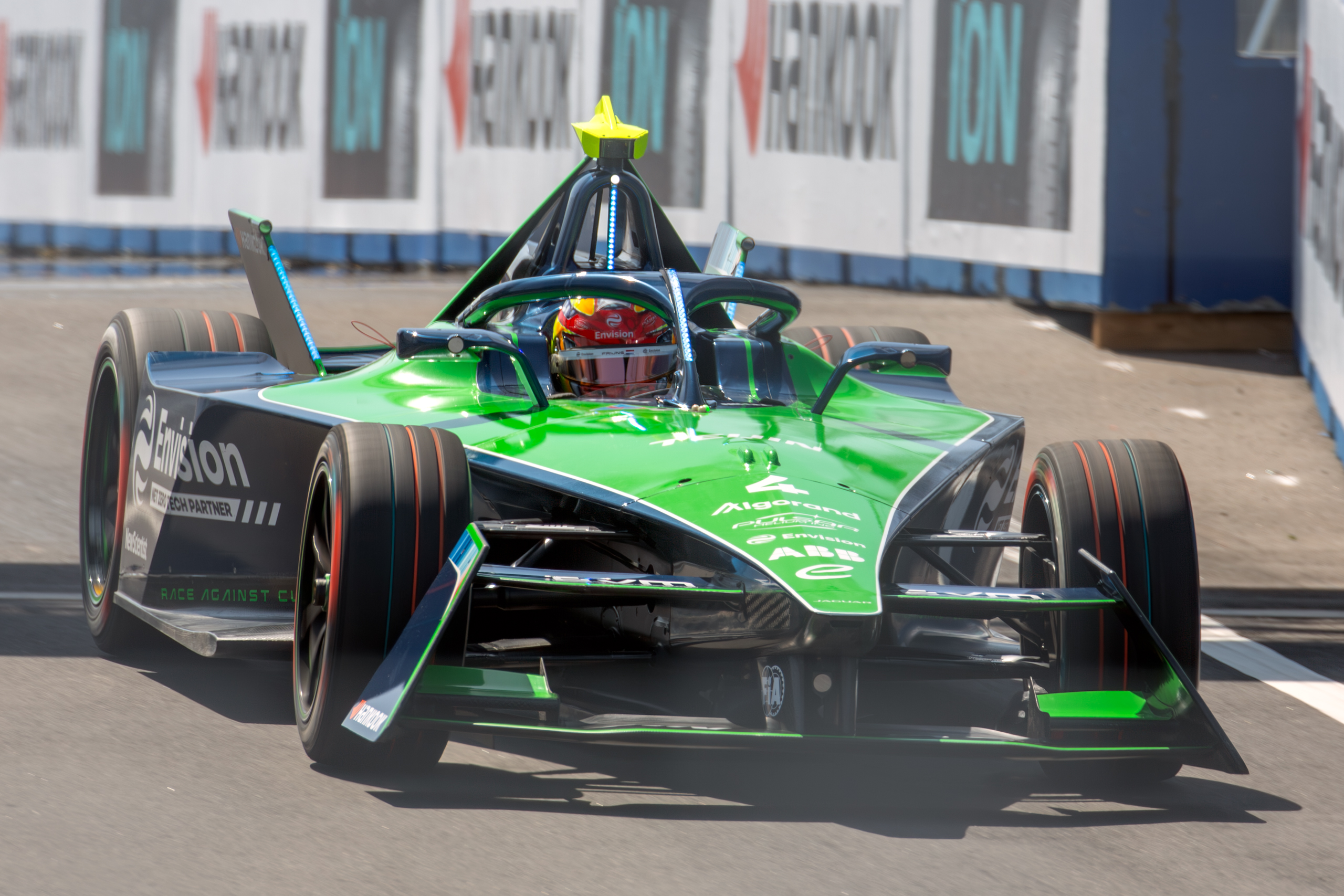 Frijns at the 2024 Tokyo ePrix