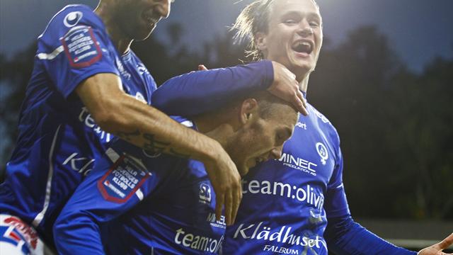 Eriksson meraikan gol menentang Norrköping ketika bermain untuk Åtvidaberg.