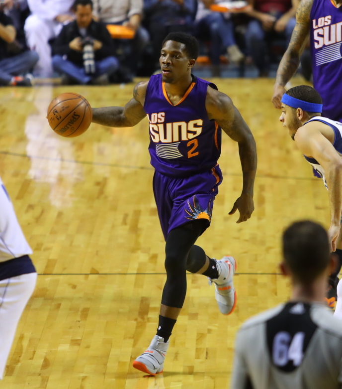 Bledsoe bersama Phoenix Suns pada tahun 2017.