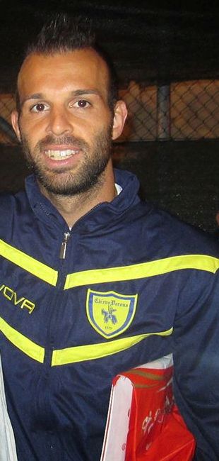 Riccardo Meggiorini, yang dikenal dengan nomor jersi 69.