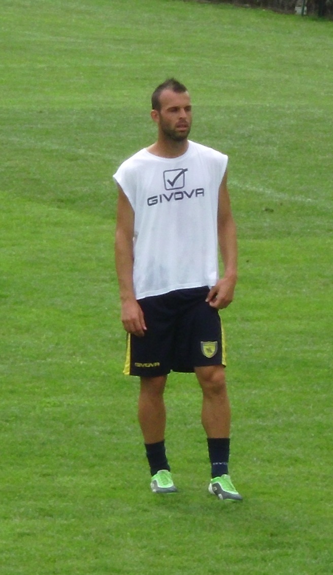 Riccardo Meggiorini berlatih dengan Chievo.