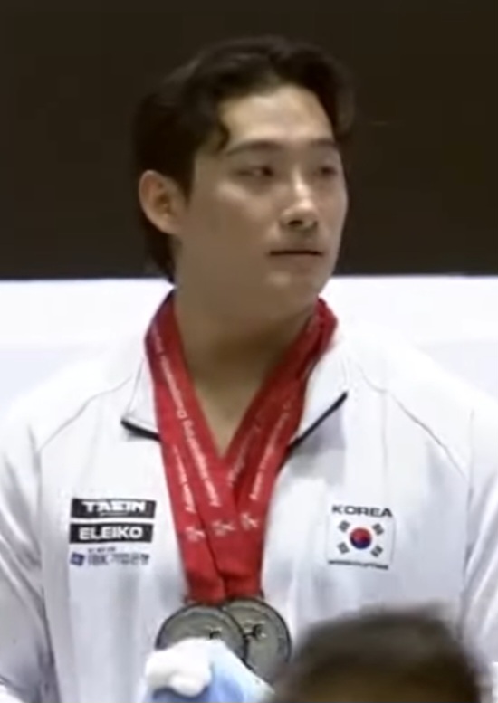 진윤성