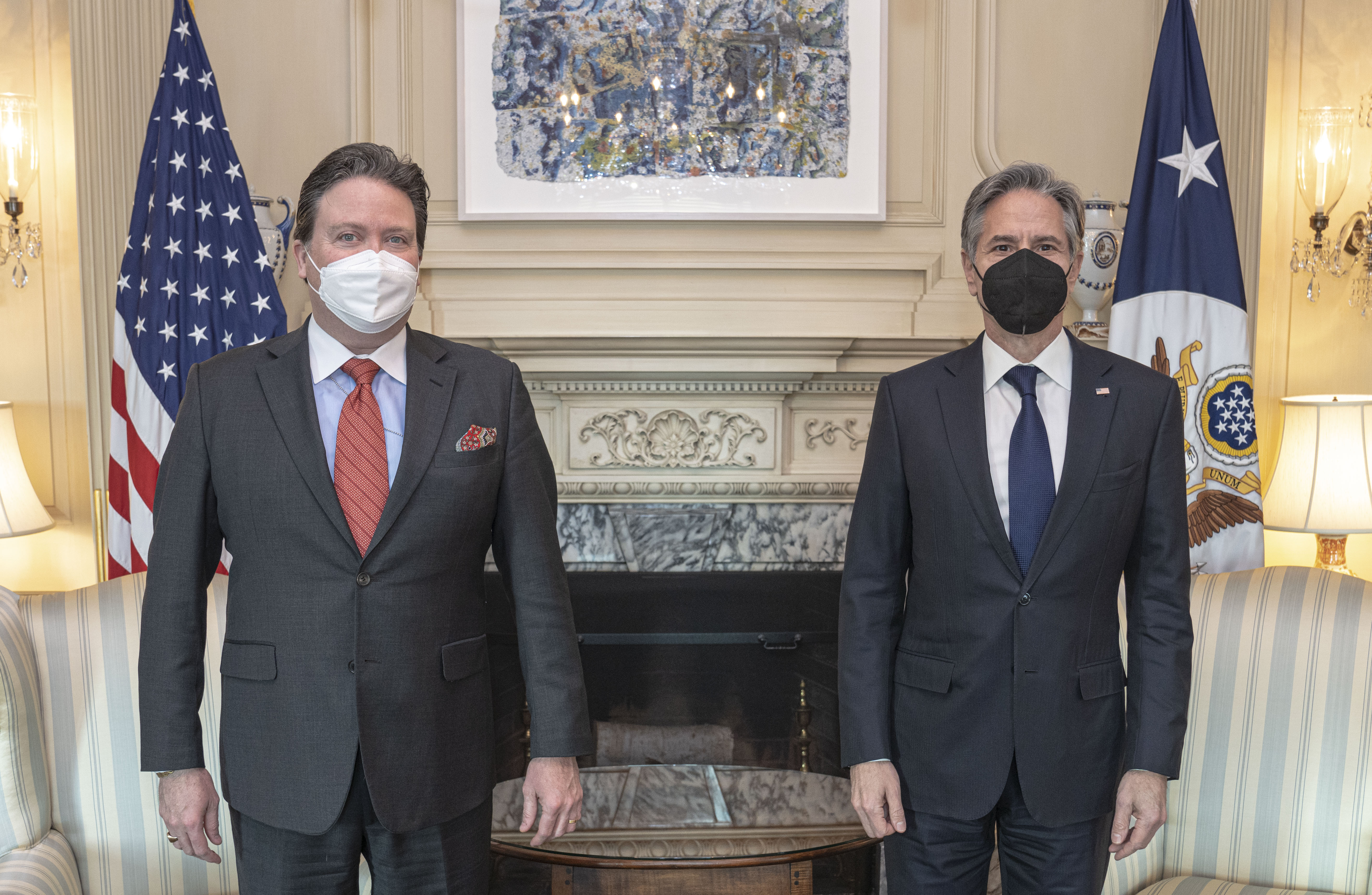 Knapper with Secretary of State Antony Blinken in January 2022
