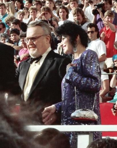 วินเซนต์ การ์เดเนียในงานประกาศผลรางวัลออสการ์ ปี ค.ศ. 1988