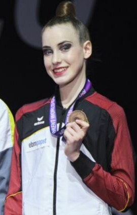 다랴 바르폴로메프 (2022년 타슈켄트 월드컵 시상식)