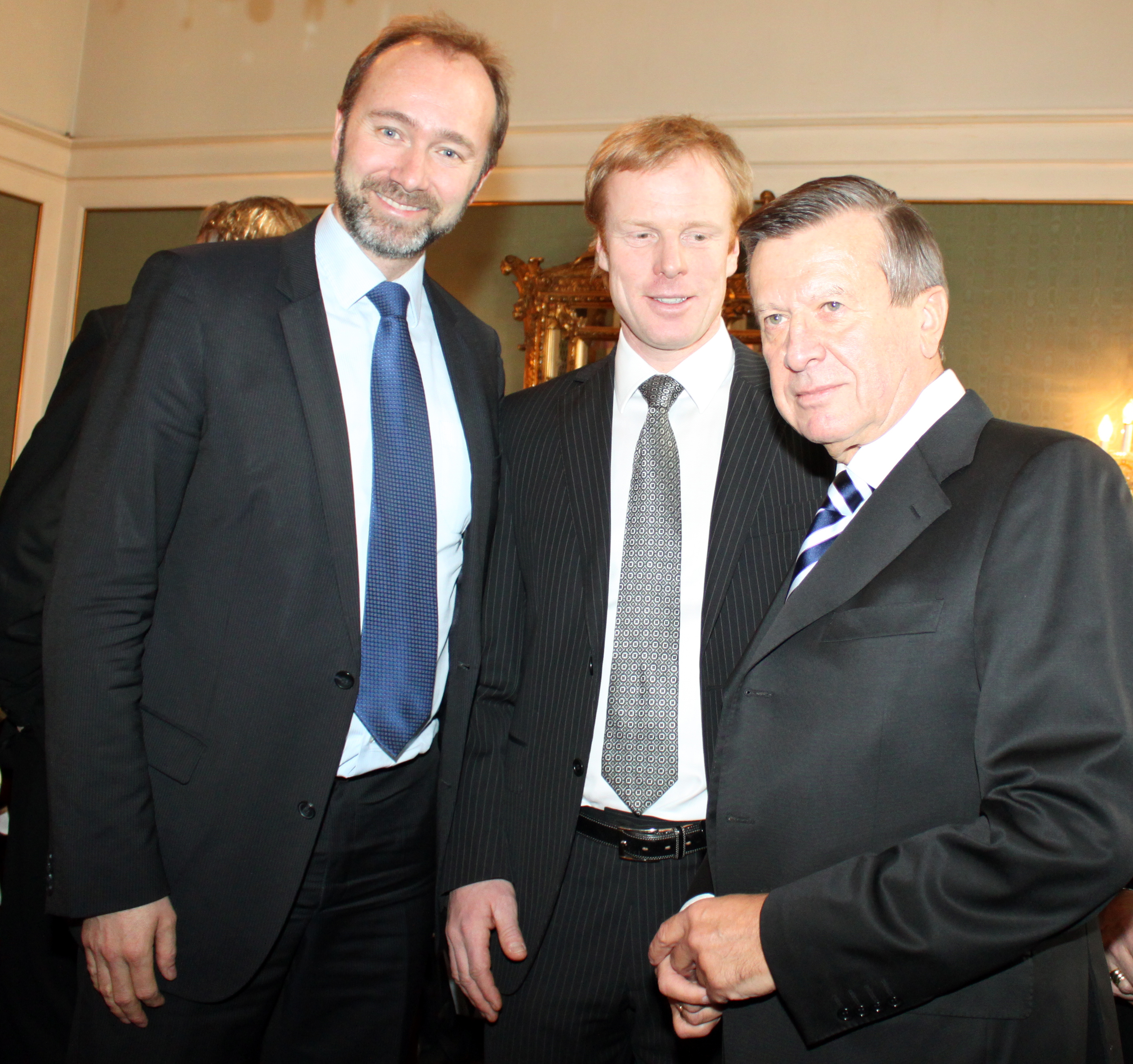 Bjørn Dæhlie (tengah) pada Januari 2011.