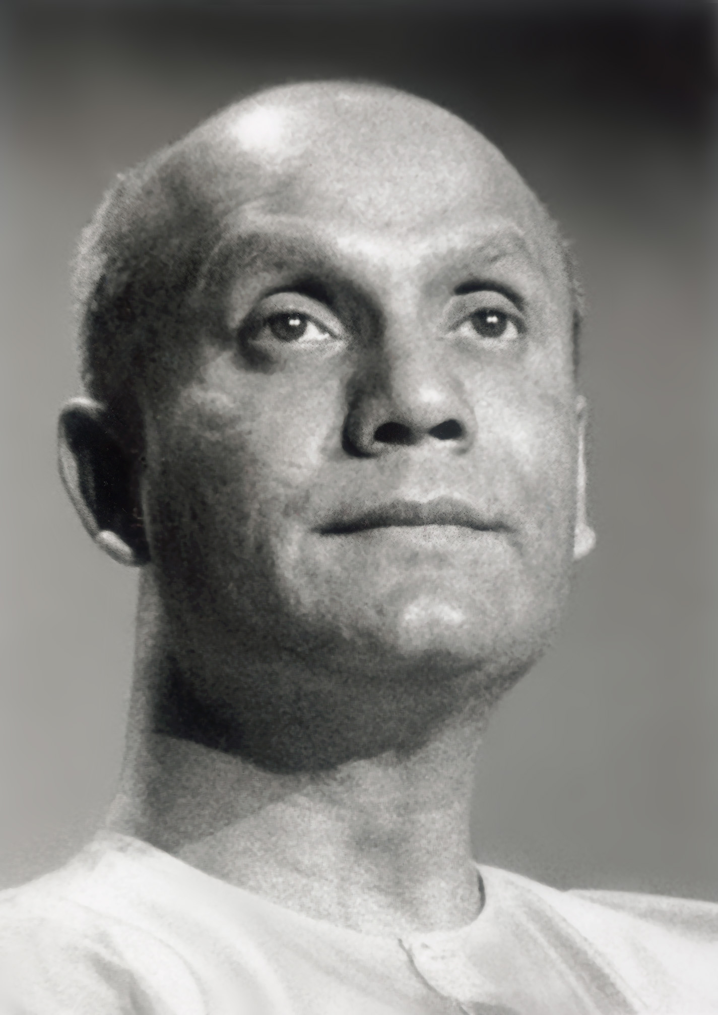 Sri Chinmoy in meditation.