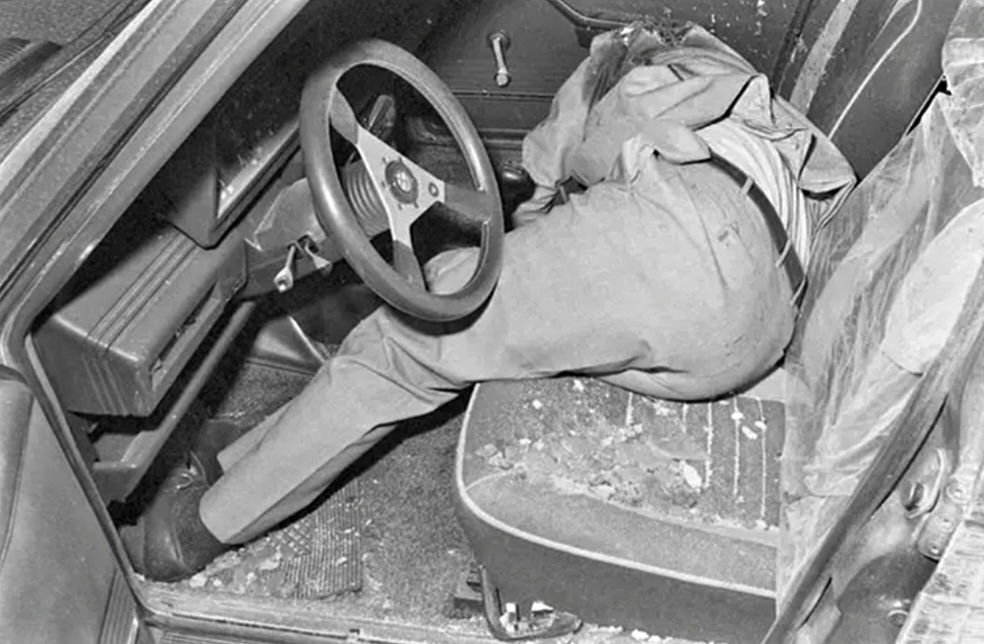 Bontade's body after he was shot to death with an AK-47.