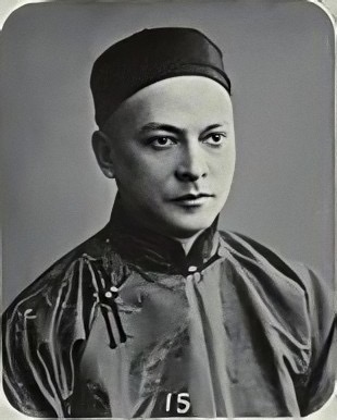 스탠리 호의 외할아버지 신싱윈(冼德芬)