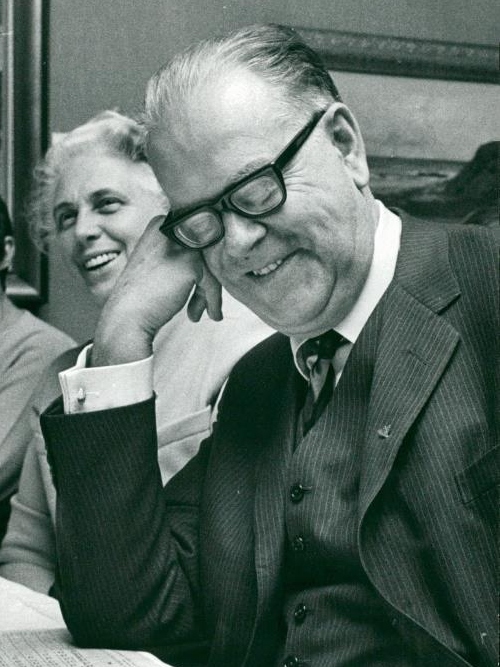 1966年の地方選挙中のエルランデル。