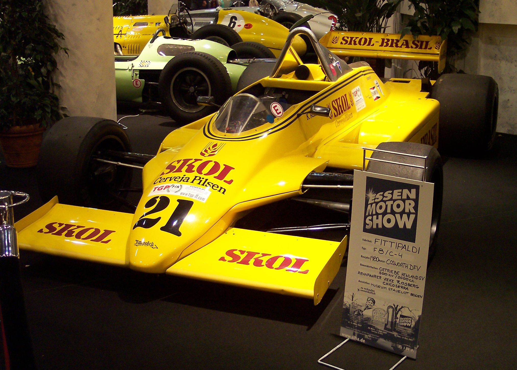 Fittipaldi F8.