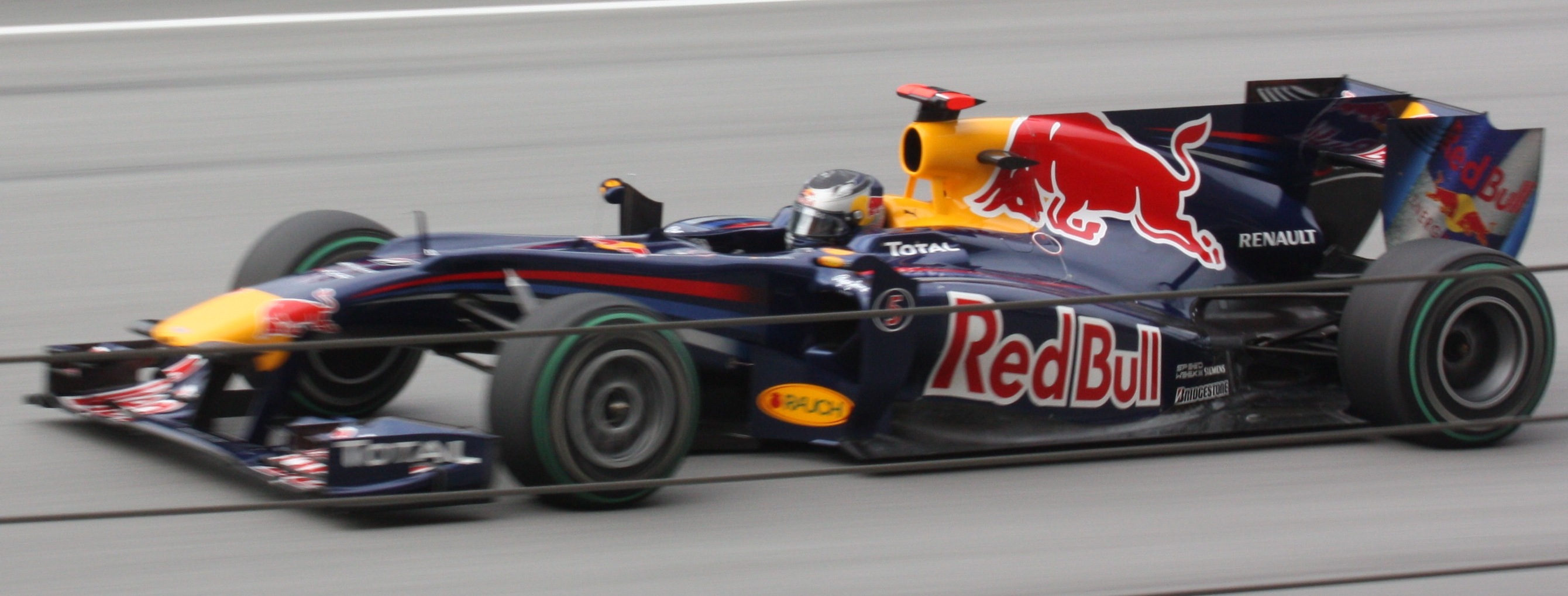 레드불 RB6 (2010)