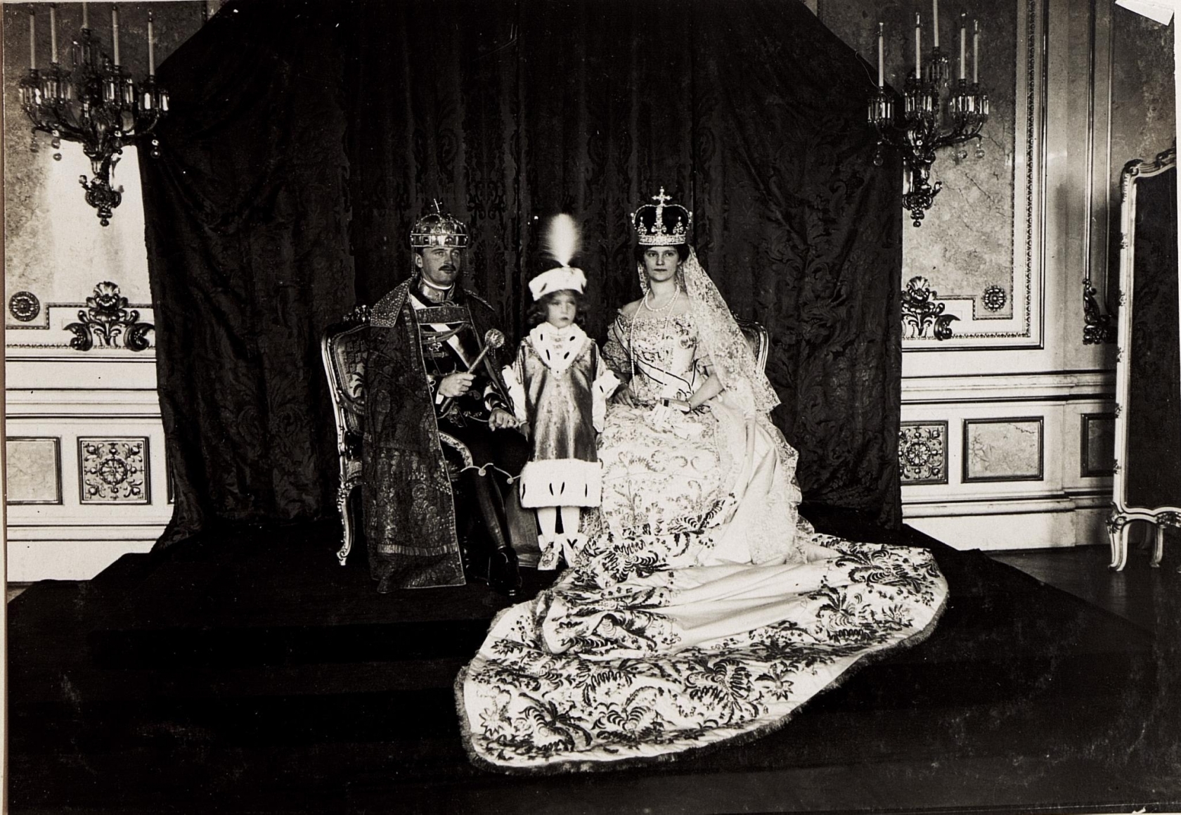 Coronation in Hungary, 1916