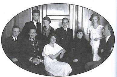 The family in Belgium, standing in back: Felix, Adelheid, Rudolf and Elisabeth. Seated in front: Carl Ludwig, Otto, Charlotte, Empress Zita and Robert.